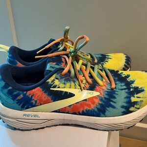 Brooks Revel 10.5